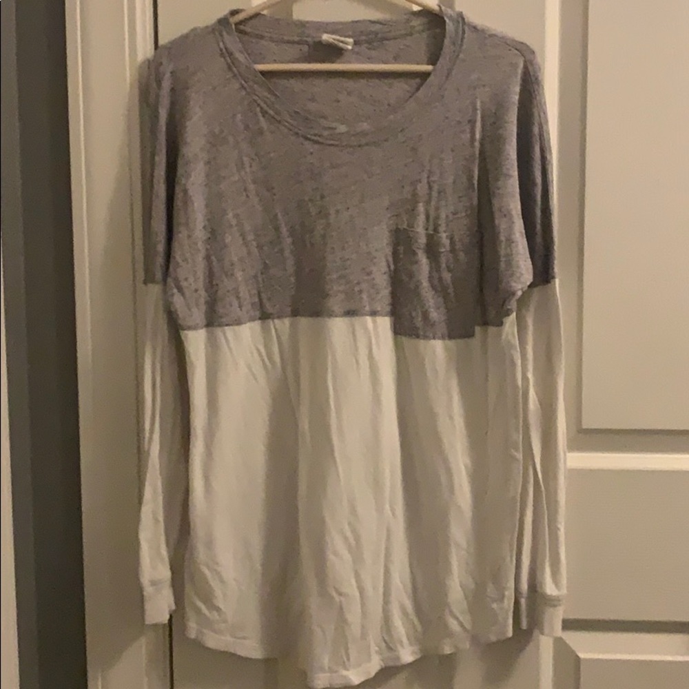 Gray and white long sleeve scoop neck tee